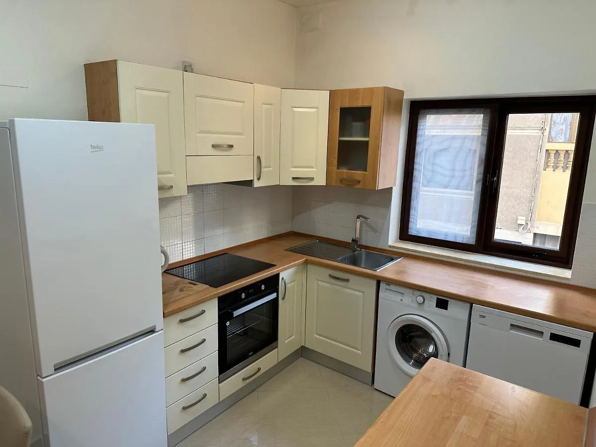 Apartmán Ewa Apt - 3-Bedrooms Apt Near Sliema - St Julians Seafront Gzira